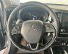 Mitsubishi Outlander 2022 - Xe màu trắng