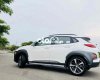 Hyundai Kona   1.6 Turbo  2021 - Bán ô tô Hyundai Kona 1.6 Turbo sản xuất năm 2021, màu trắng