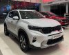 Kia Sonet 2022 - Màu trắng giá ưu đãi