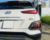 Hyundai Kona 2017 - Cần bán gấp Hyundai Kona bản 1.6 Turbo đăng ký 2017 ít sử dụng, spa xịn sò, hồ sơ chính chủ