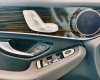 Mercedes-Benz GLC 200 2022 - Sẵn xe, ưu đãi lớn, dịch vụ tốt nhất