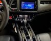 Honda HR-V 2019 - Màu trắng ngọc trai ít sử dụng, gia đình cần bán giá 730tr