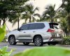 Lexus LX 570 2017 - Còn nguyên bản 99%, xe xuất được hoá đơn cao, hỗ trợ ngân hàng 70%