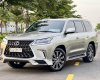 Lexus LX 570 2017 - Còn nguyên bản 99%, xe xuất được hoá đơn cao, hỗ trợ ngân hàng 70%