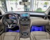 Mercedes-Benz GLC 200 2022 - Bảo hành 3 năm và không giới hạn km - Quà tặng và ưu đãi khủng