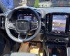 Volvo XC40 2023 - Tặng voucher 10 triệu - Tặng bảo dưỡng 3 năm miễn phí, bảo hành 3 năm không giới hạn km - Bộ quà tặng