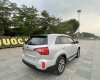 Kia Sorento 2017 - Xe màu bạc số tự động giá ưu đãi