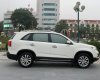 Kia Sorento 2011 - 2.4MT trắng máy xăng, số sàn