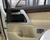 Toyota Land Cruiser VX 2016 - Bán ô tô Toyota Land Cruiser VX sản xuất năm 2016 đăng ký 1 chủ xe đẹp xuất sắc 