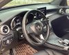 Mercedes-Benz GLC 300 2018 - Xe màu đỏ