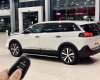 Peugeot 5008 2022 - Xe màu trắng sang trọng, tặng 1 BHVC 1 năm