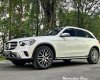 Mercedes-Benz GLC 200 2023 - Khuyến mãi giảm tiền - Tặng phụ kiện, bảo hiểm - Sẵn xe giao ngay