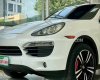 Porsche Cayenne S 2011 - Ngoại thất màu trắng sang trọng