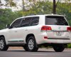 Toyota Land Cruiser V8 5.7 2016 - Cần bán gấp Toyota Land Cruiser V8 5.7 đời 2016, màu trắng, nhập khẩu Mỹ