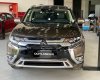 Mitsubishi Stavic 2022 - Sẵn hàng giao ngay - Ưu đãi cho khách hàng ký mới