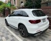 Mercedes-Benz GLC 300 2022 - Màu trắng, nội thất đen