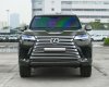 Lexus LX 570 2021 - 4 chỗ VIP model 2023, màu xanh bộ đội