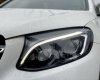 Mercedes-Benz GLC 300 2018 - Bán xe gia đình giá 1 tỷ 320tr