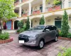 Toyota Innova 2.0E 2020 - Gia đình tôi cần bán chiếc xe ô tô Toyota Innova 2.0E màu xám vàng 2020