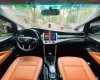 Toyota Innova 2.0E 2020 - Gia đình tôi cần bán chiếc xe ô tô Toyota Innova 2.0E màu xám vàng 2020