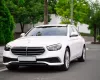 Mercedes-Benz E200 Exclusive 2021 - Mercedes Exclusive đời 2021, màu trắng rất mới, giá đẹp