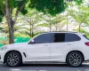 BMW X5 2022 - Cần bán gấp BMW X5 sản xuất 2022, màu trắng
