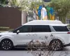 Kia Carnival Carival Royal  2018 - Cần bán gấp Kia Carnival Carival Royal 2018, màu trắng, nhập khẩu chính hãng