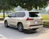 Lexus LX 570 2018 - Bán xe Lexus LX 570 sản xuất 2018, màu vàng, nhập khẩu chính hãng 