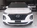 Hyundai Santa Fe 2.2 dầu cao cấp 2020 - Cần bán lại xe Hyundai Santa Fe 2.2 dầu cao cấp đời 2020, màu trắng giá cạnh tranh giá 945 triệu tại Hà Nội