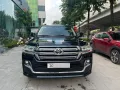 Toyota Land Cruiser VX 2016 - Bán Toyota Land Cruiser LC200 ( VX 4.6V8 ) Màu đen nội thất kem. Năm sản xuất 2016 xe đăng ký cá nhân giá 2 tỷ 980 tr tại Hà Nội