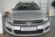 Volkswagen Touareg V6 2015 - Bán ô tô Volkswagen Touareg V6 2015, màu bạc, nhập khẩu, hỗ trợ vay trả góp giá 2 tỷ 500 tr tại Đà Nẵng
