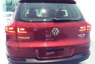 Volkswagen Tiguan 2016 - Dòng SUV nhập Đức Volkswagen Tiguan 2.0l đời 2016, màu đỏ mận. Tặng 100% thuế trước bạ+ BH 2 chiều+3 năm bảo dưỡng  giá 1 tỷ 646 tr tại Đồng Nai
