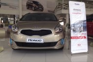 Kia Rondo GAT 2.0 2016 - Bán xe Kia Rondo 7 chỗ màu vàng cát tại Đồng Nai giá 664tr. Ngân hàng hỗ trợ lên đến 80% giá 664 triệu tại Đồng Nai