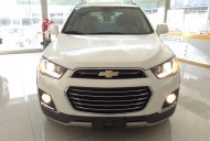 Chevrolet Captiva LTZ 2.4AT 2017 - Cần bán xe Chevrolet Captiva LTZ 2.4 AT đời 2017, màu trắng, giá 879tr - Liên hệ hotline 0939.7777.31 giá 879 triệu tại Bến Tre