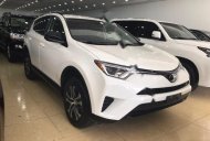 Toyota RAV4 LE 2017 - Bán xe Toyota RAV4 LE sản xuất 2017, màu trắng, nhập khẩu nguyên chiếc giá 2 tỷ 140 tr tại Hà Nội