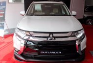 Mitsubishi Stavic AT 2017 - Hải Dương bán Mitsubishi Outlander đời 2017, xe nhập giá cạnh tranh nhất Miền Bắc, liên hệ - 0984983915 / 0904201506 giá 1 tỷ 77 tr tại Hải Dương