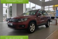 Volkswagen Tiguan 2017 - Bán xe Volkswagen Tiguan năm 2017, màu đỏ, nhập khẩu nguyên chiếc VW Phạm Văn Đồng giá 1 tỷ 290 tr tại Hà Nội