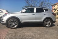 Hyundai Santa Fe 2017 - Bán ô tô Hyundai Santa Fe đời 2017 màu bạc, 1 tỷ 250 triệu giá 1 tỷ 250 tr tại Quảng Bình