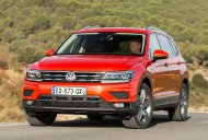 Volkswagen Tiguan 2.0L TSI 4Motion 2017 - Bán Volkswagen Tiguan Allspace, (màu xanh đen, đỏ), nhập khẩu chính hãng - LH: 0933.365.188 giá 1 tỷ 749 tr tại Tp.HCM