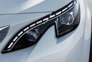 Peugeot 5008 1.6 AT 2018 - Cần bán xe Peugeot 5008 1.6 AT sản xuất năm 2018, màu trắng, giá tốt giá 1 tỷ 399 tr tại Kon Tum