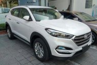 Hyundai Tucson   2018 - Bán xe Hyundai Tucson 2018 đặc biệt, màu bạc, có sẵn giá 828 triệu tại Quảng Nam