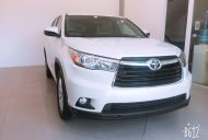 Toyota Highlander 2017 - Giao ngay xe mới nhập khẩu Mỹ Toyota Highlander LE màu trắng, giấy tờ đầy đủ giá 2 tỷ 310 tr tại Hà Nội