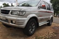 Isuzu Hi lander 2004 - Bán xe Isuzu Hi lander sản xuất 2004, màu bạc  giá 195 triệu tại Gia Lai