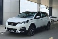 Peugeot 5008 2018 - Cần bán lại xe Peugeot 5008 năm sản xuất 2018, màu trắng, giá tốt giá 1 tỷ 399 tr tại Long An