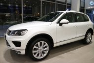 Volkswagen Touareg 2017 - Giao Ngay Volkswagen Touareg, màu trắng, giá ưu đãi hấp dẫn, Hotline 0938017717 giá 2 tỷ 499 tr tại Tp.HCM