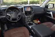 Toyota Land Cruiser VXR 4.6 V8 2016 - Bán xe Toyota Land Cruiser VXR 4.6 V8 năm 2016, màu đen, xe nhập giá 5 tỷ 800 tr tại Hà Nội