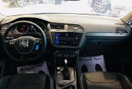 Volkswagen Tiguan 2018 - Bán xe Volkswagen Tiguan đời 2018, màu đỏ, nhập khẩu giá 1 tỷ 729 tr tại Ninh Thuận