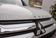 Mitsubishi Outlander 2.0 CVT Premium 2018 - Bán Mitsubishi Outlander 2.0 CVT Premium 2018 tại Quảng Trị, liên hệ 0911.821.457 giá 908 triệu tại Quảng Trị