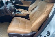 Lexus RX 350 2018 - Bán Lexus RX350L đời 2018, màu trắng, nhập khẩu giá 3 tỷ 820 tr tại Tp.HCM
