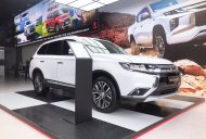 Mitsubishi Outlander 2019 - Bán xe Mitsubishi Outlander đời 2019, màu trắng giá 807 triệu tại Quảng Nam